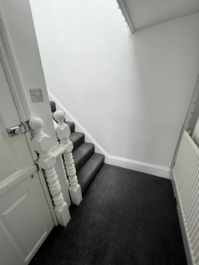 Lovely 2 Bedroom Flat With Roof Terrace In London Nw6 Kültér fotó