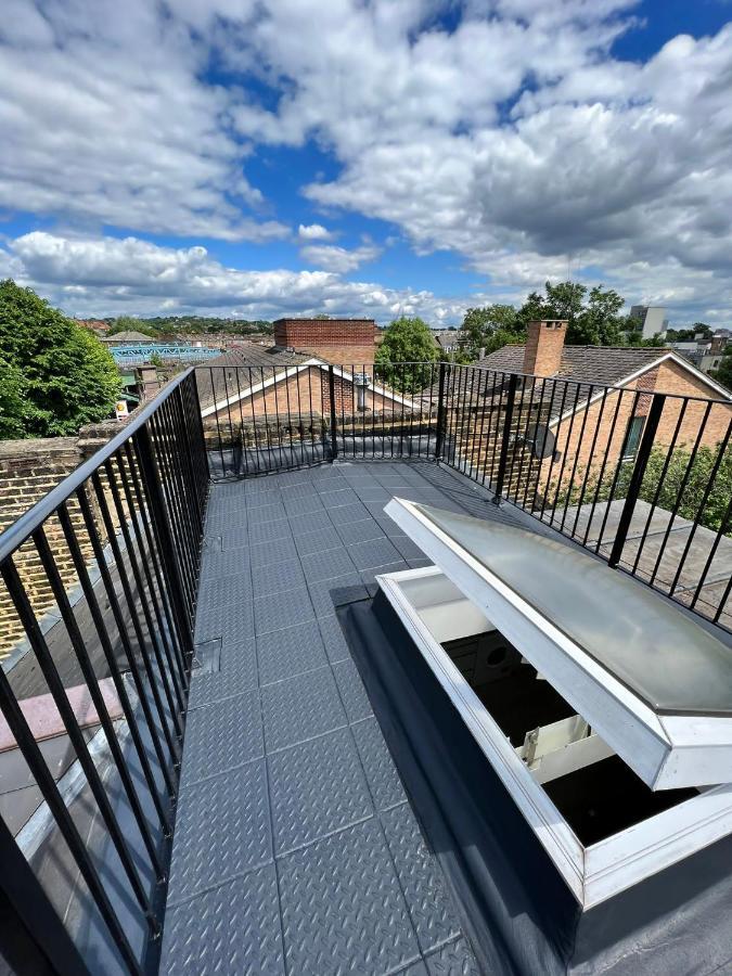 Lovely 2 Bedroom Flat With Roof Terrace In London Nw6 Kültér fotó