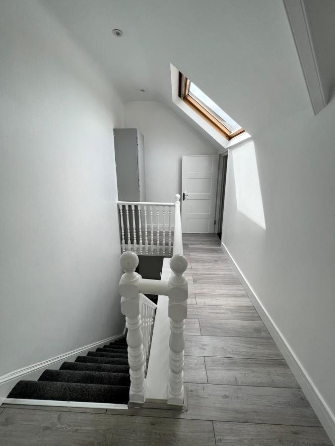 Lovely 2 Bedroom Flat With Roof Terrace In London Nw6 Kültér fotó